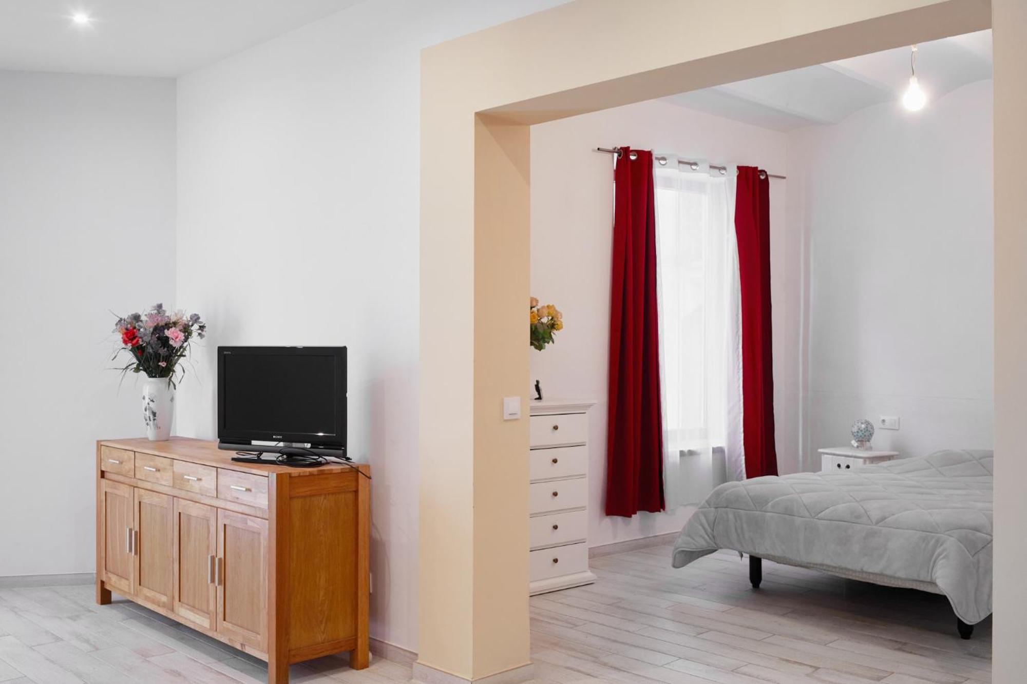 Loft Con Encanto En El Corazon Historico De Peralada Exteriör bild