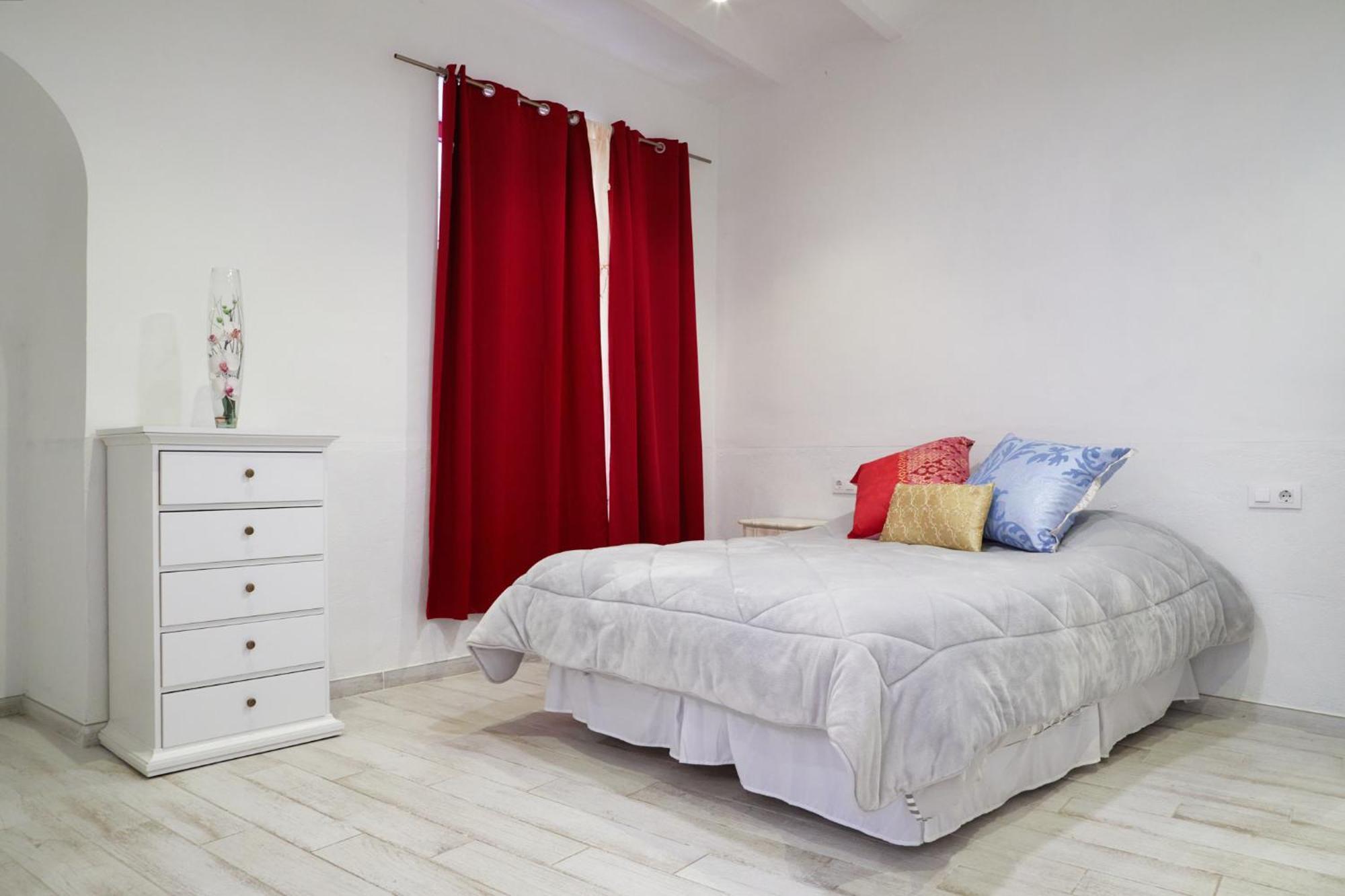 Loft Con Encanto En El Corazon Historico De Peralada Exteriör bild